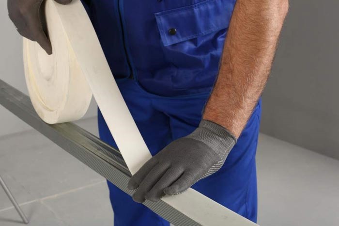 Уплотнительные ленты для профилей.jpg