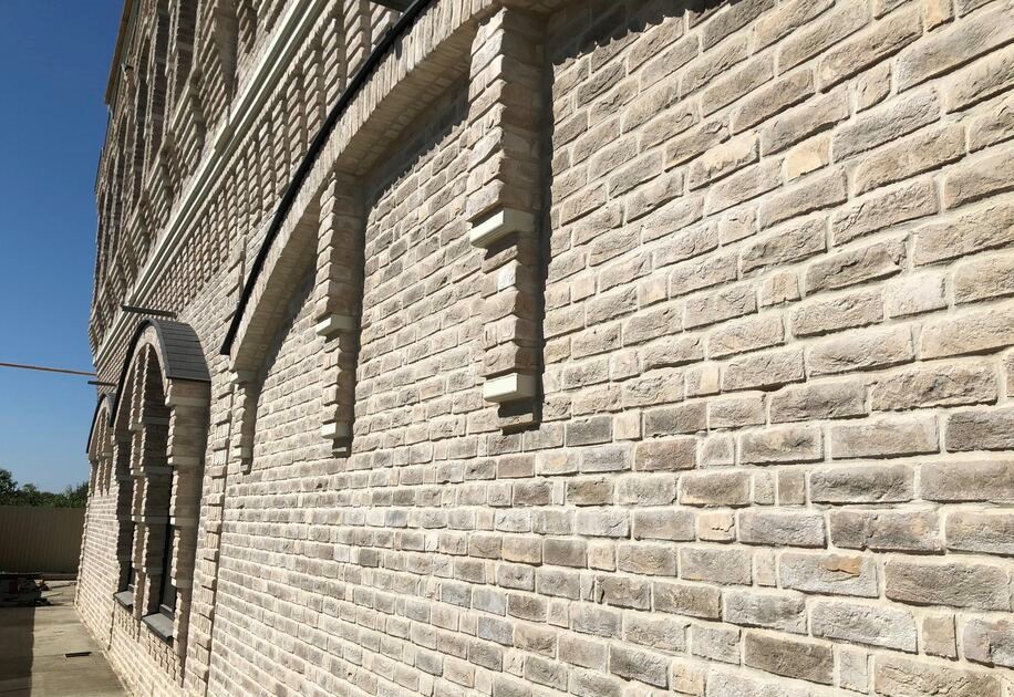 Кирпич ручной формовки.jpg